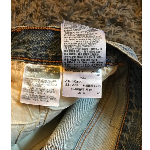 Vintage Levi’s Cut Off Shorts - Picture 3 of 5